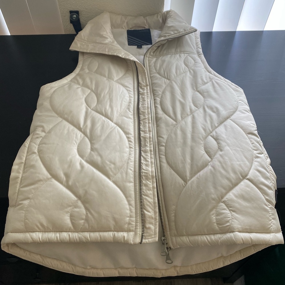 Vans Puff Vest with Pockets Small